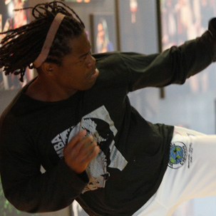 Джамайка Ромуальдо — Мастер бразильской капоэйры